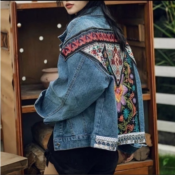 #253 CLOSEOUT FIRM 🌸NEW! Boho Denim Embroidery Hand Detailed Jacket - Picture 3 of 6